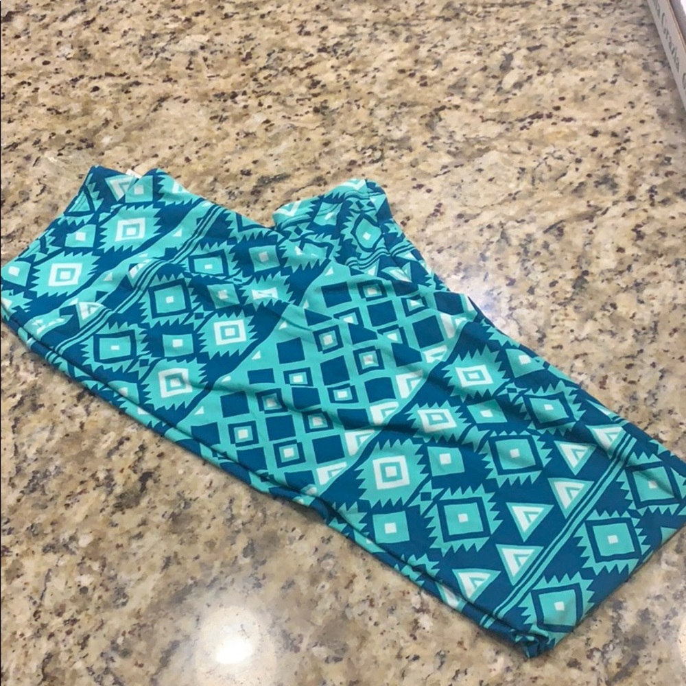 LuLaRoe tall and curvy leggings